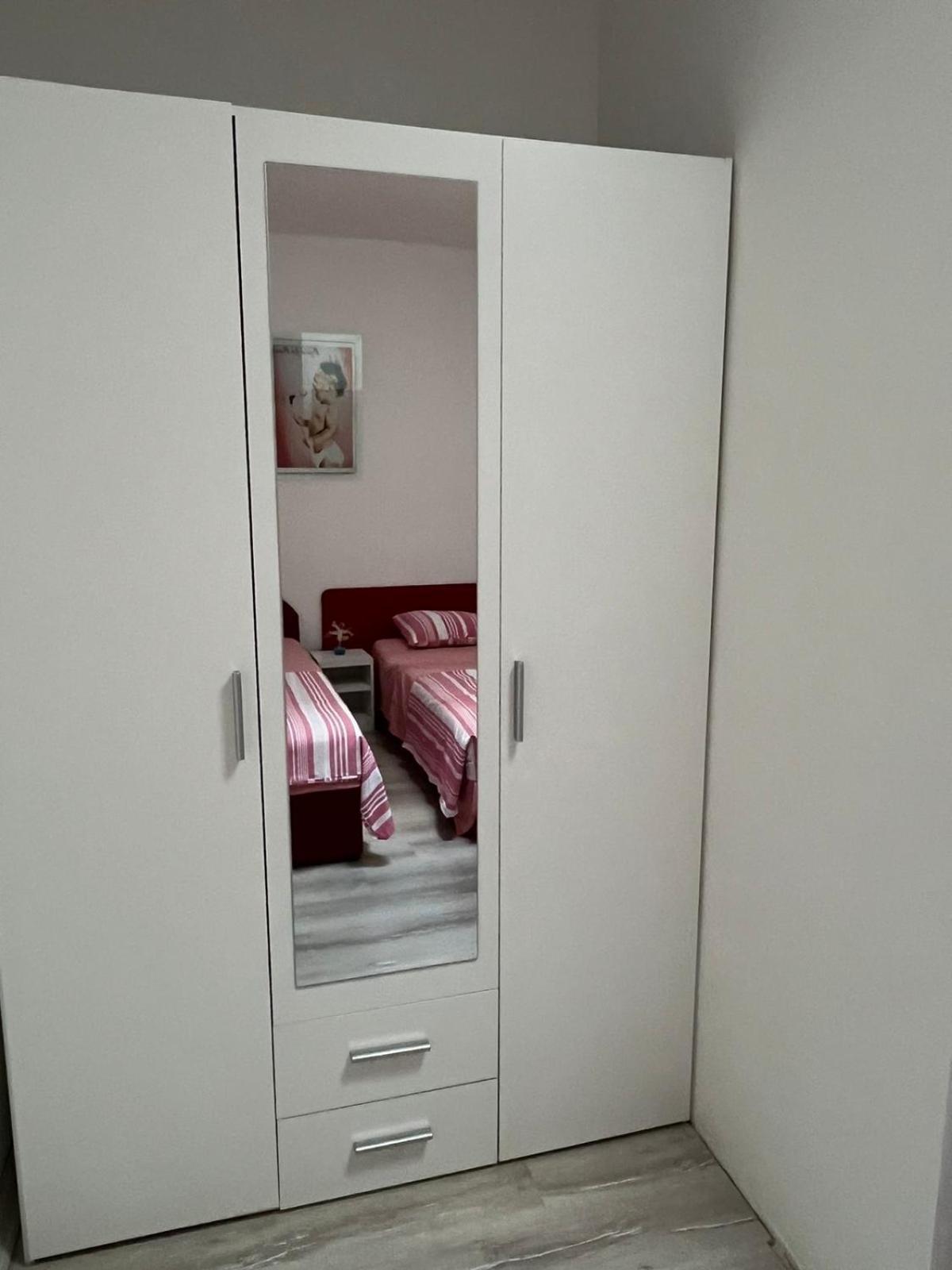 Maksim Apartments Skopje Luaran gambar