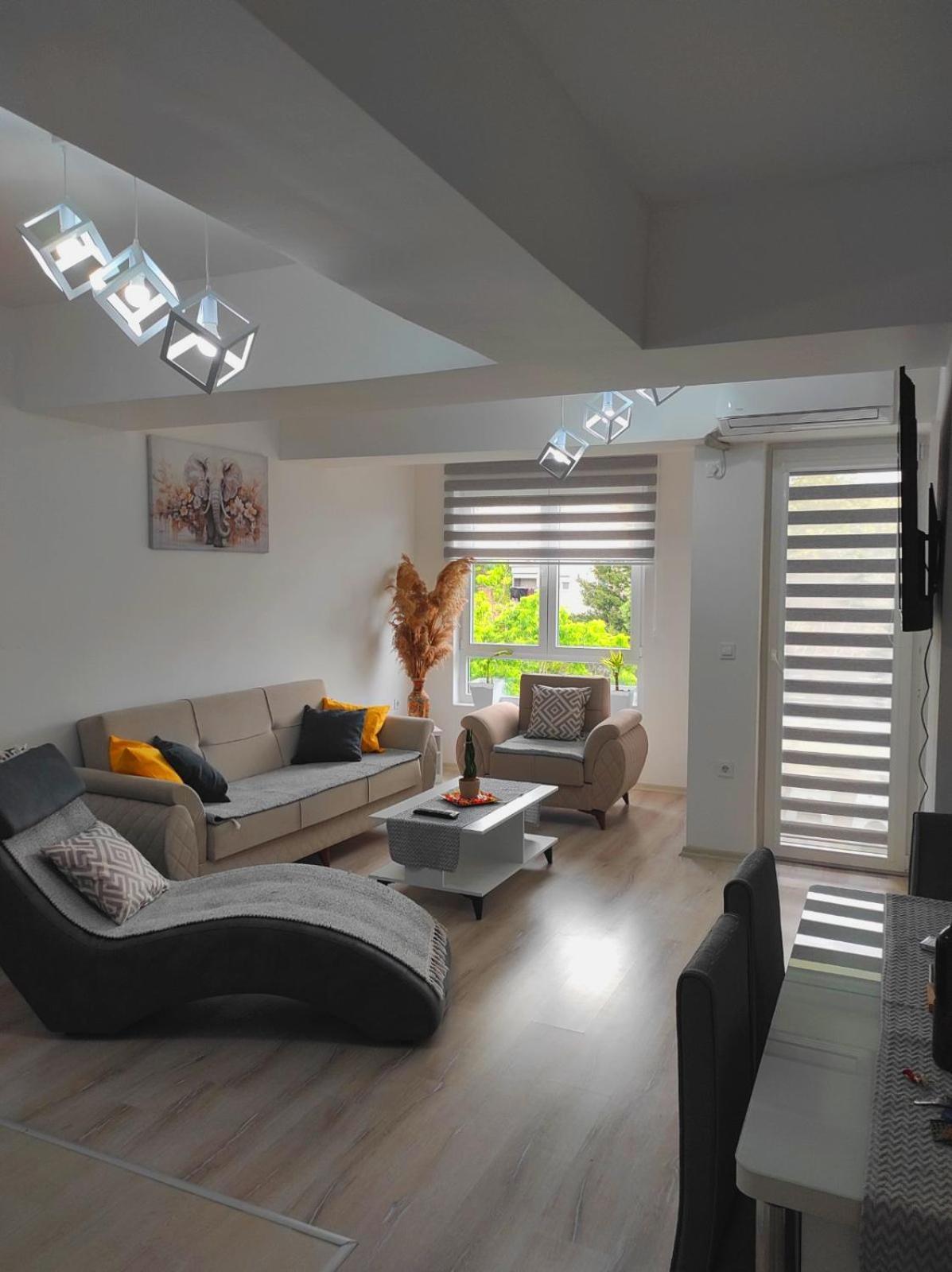 Maksim Apartments Skopje Luaran gambar